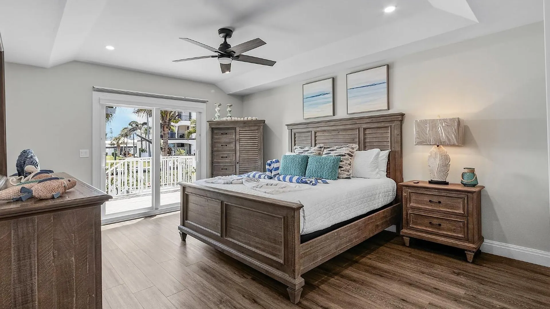 218 Oasis On Ohio: Stunning Pool W/ Dock Access!