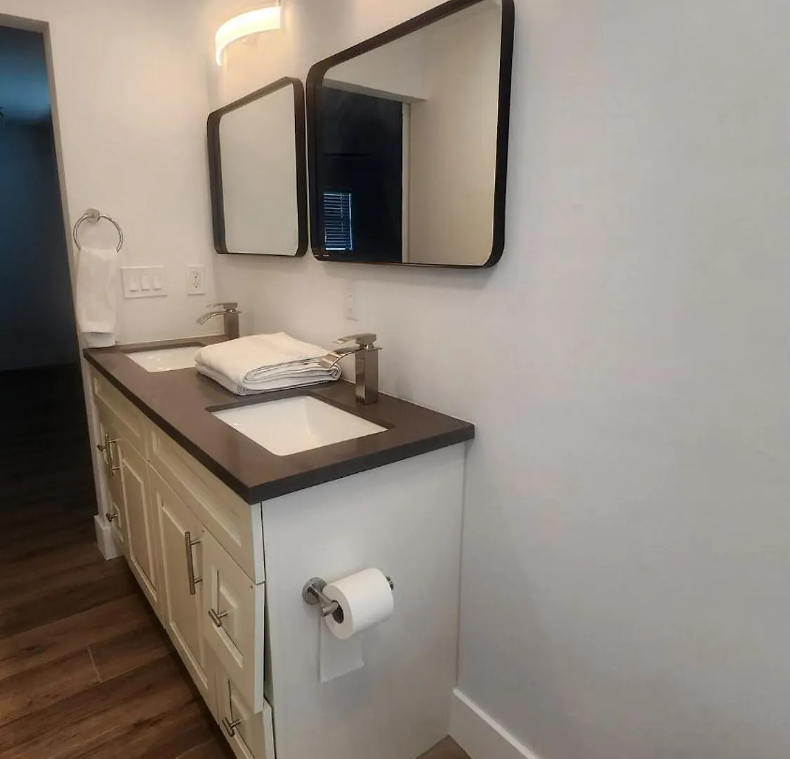 Double Masters - 1 Block To - New Everything Fort Myers Beach