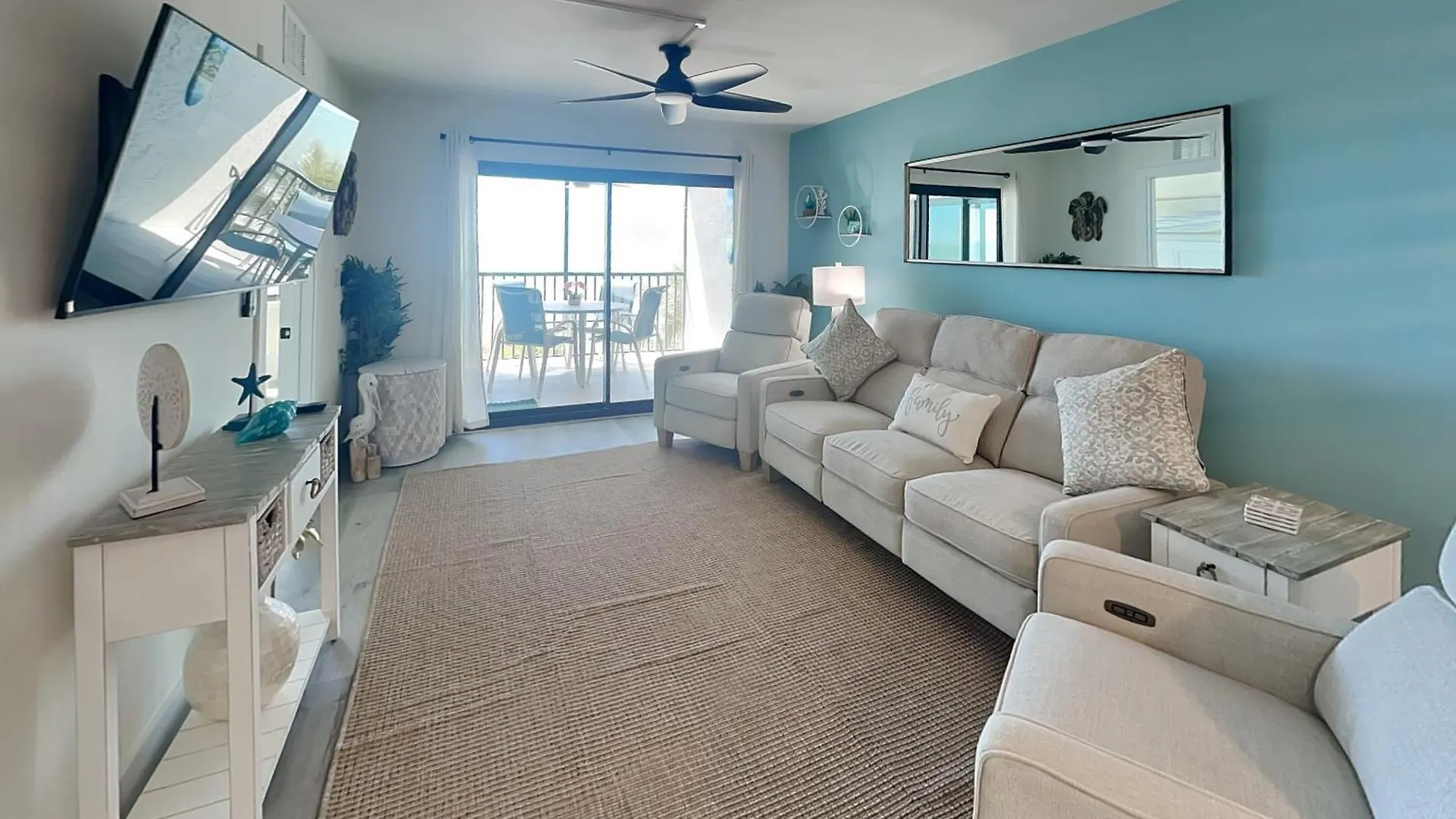 Seaside 402 شقة