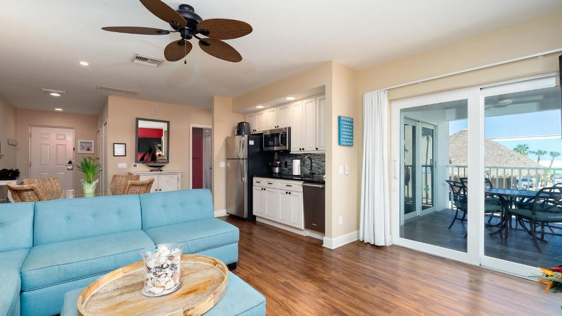 Harbour House At The 206 *