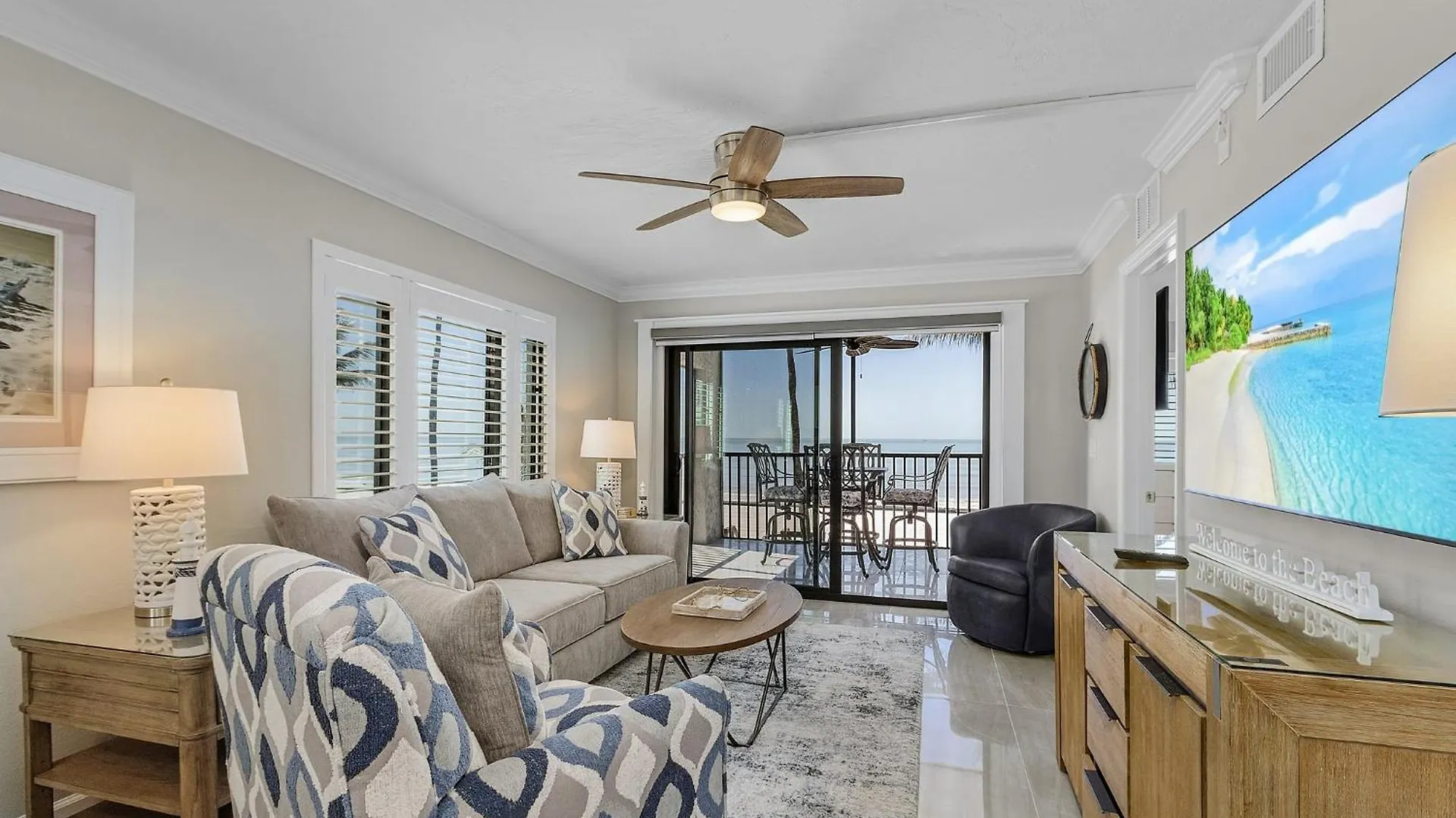 Ferienhaus Seaside 101: Beachfront 2br/2ba With Pool, Steps To Fort Myers Beach