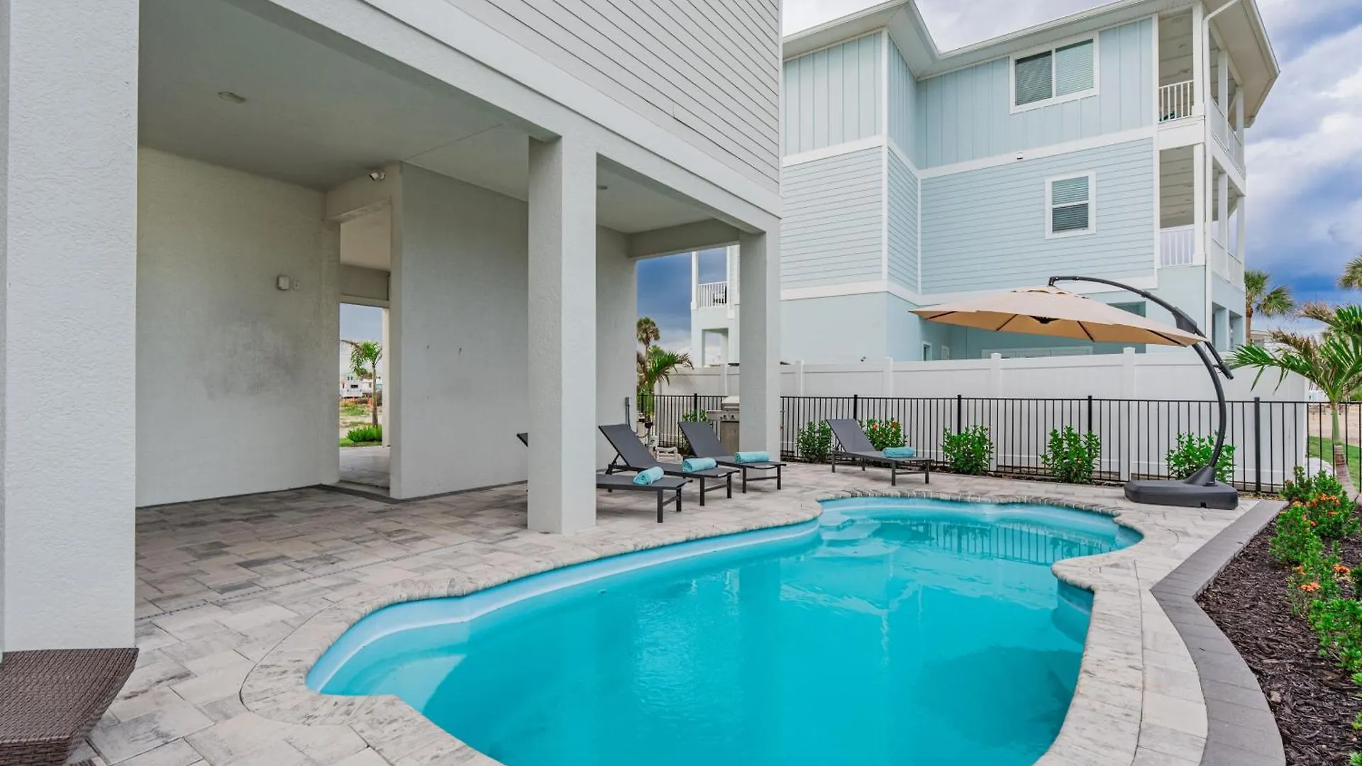 Captains Quarters By Sun Palace Vacations Vakantiehuis *