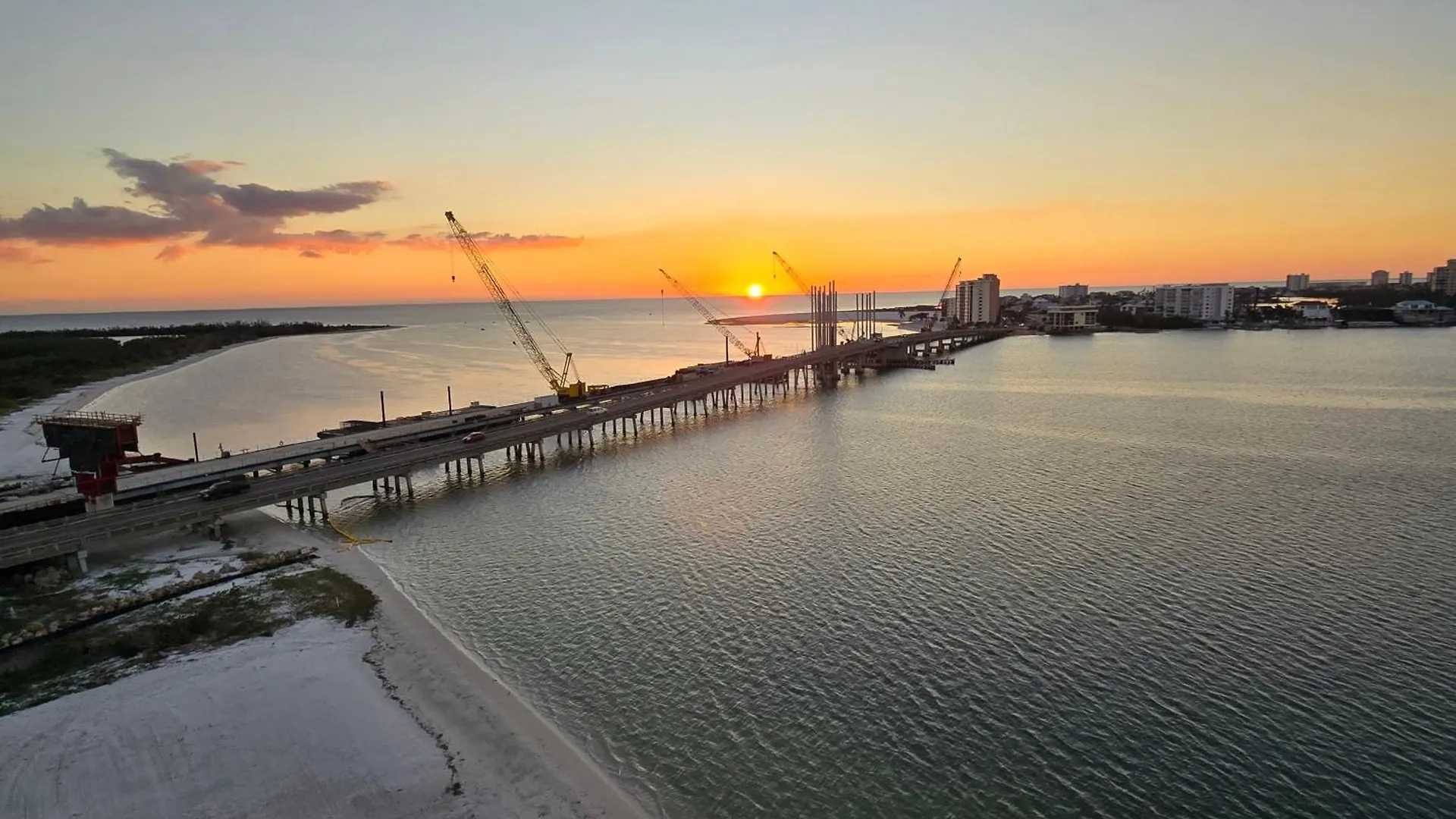 Lovers Key Club By Sandy's Beachfront *
