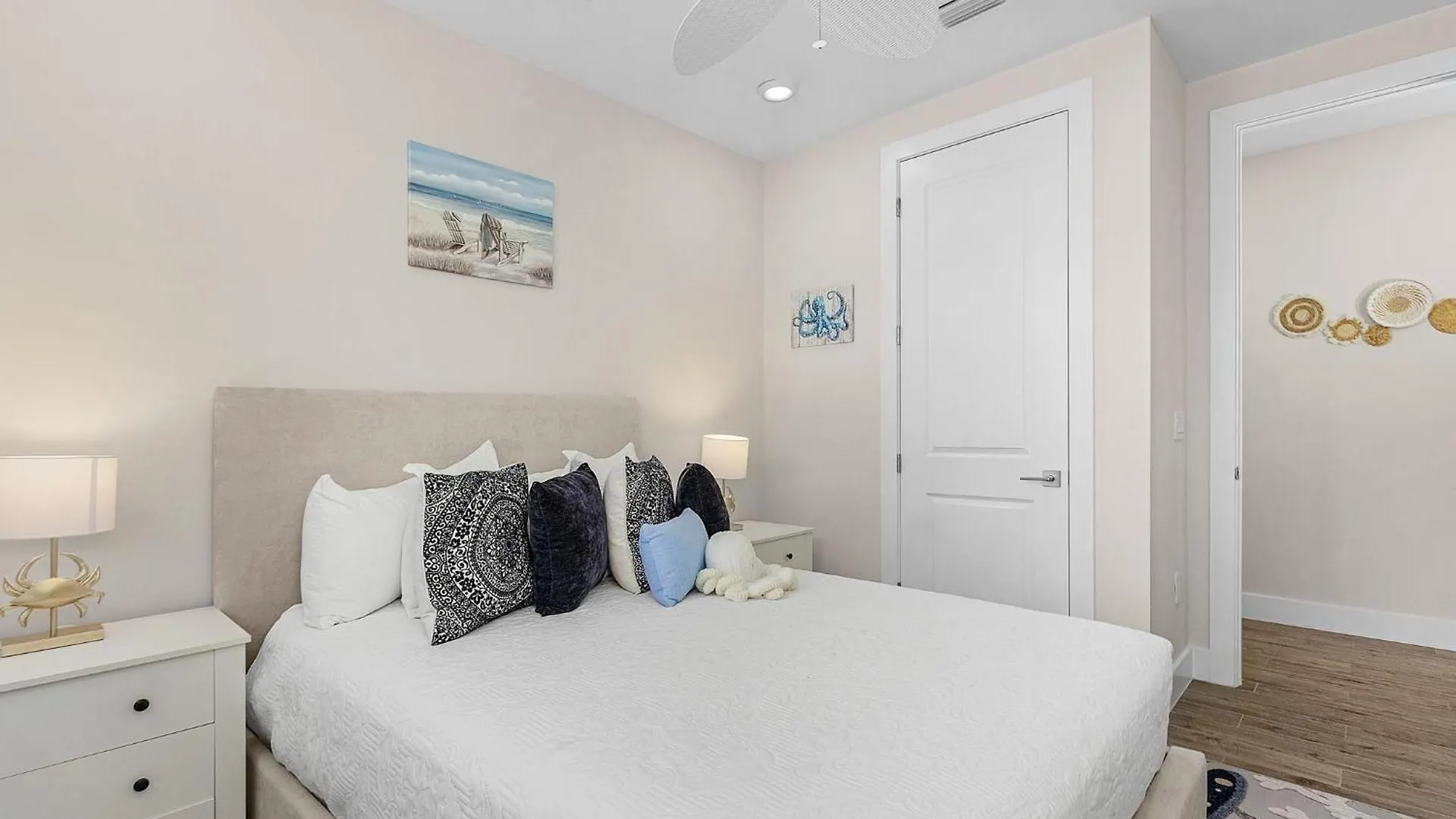 209 Seabreeze Escape: New Spacious 5-bedroom Pool Home! *