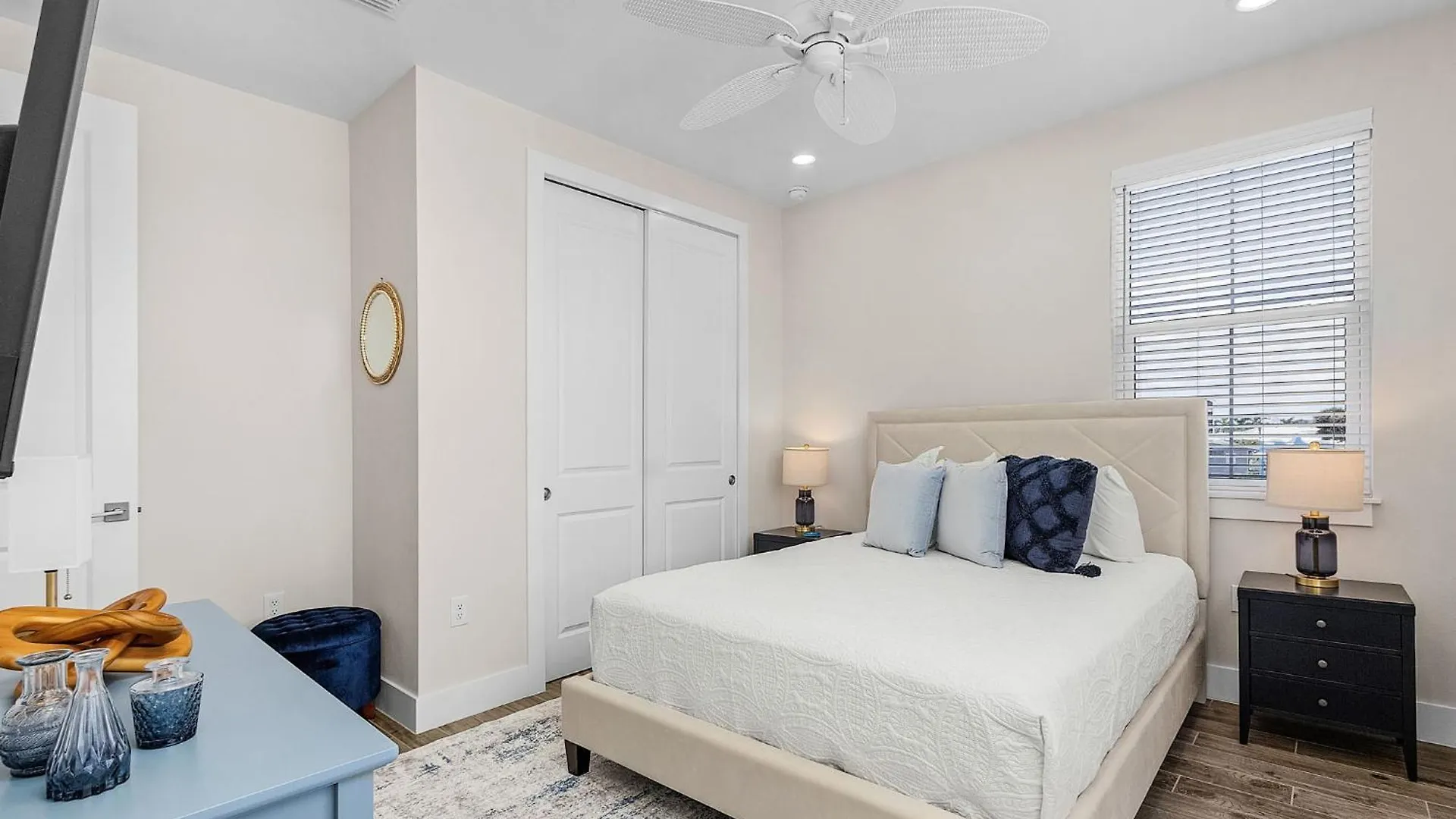 別荘 209 Seabreeze Escape: New Spacious 5-bedroom Pool Home! フォートマイヤーズビーチ
