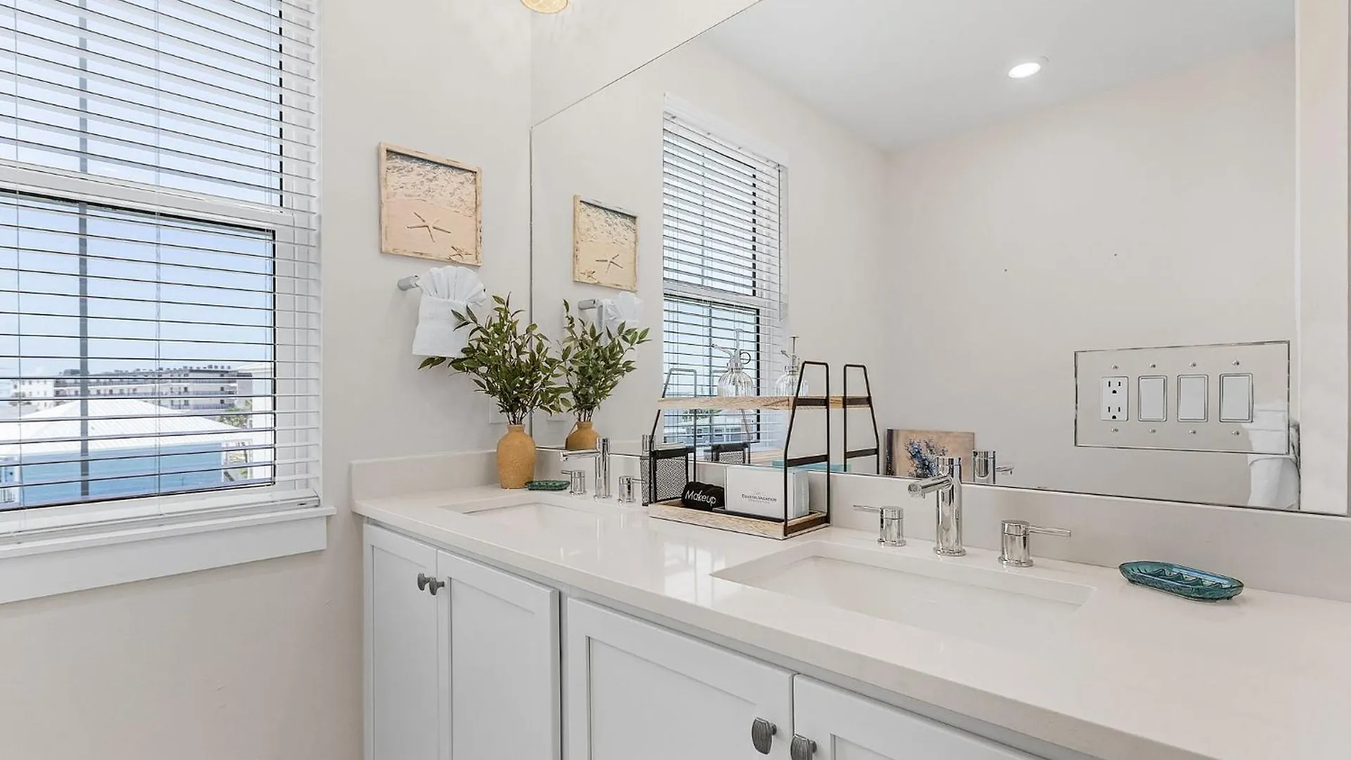209 Seabreeze Escape: New Spacious 5-bedroom Pool Home!