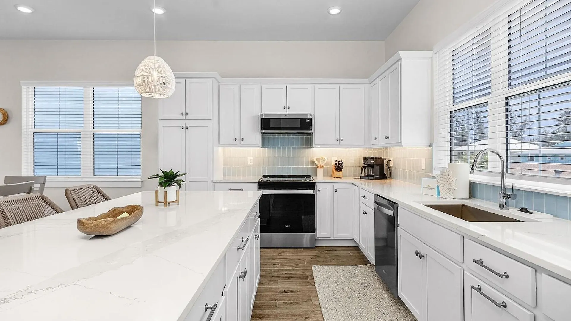 別荘 209 Seabreeze Escape: New Spacious 5-bedroom Pool Home! フォートマイヤーズビーチ