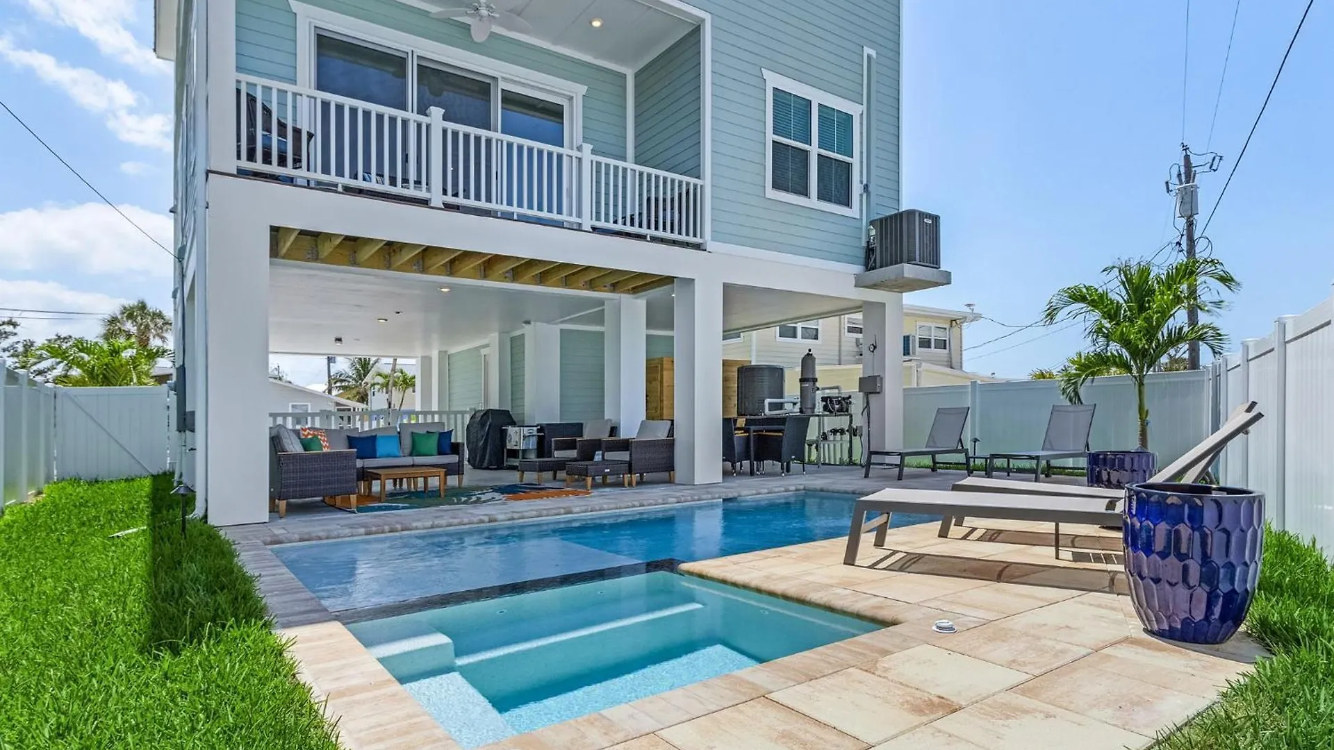 209 Seabreeze Escape: New Spacious 5-bedroom Pool Home!