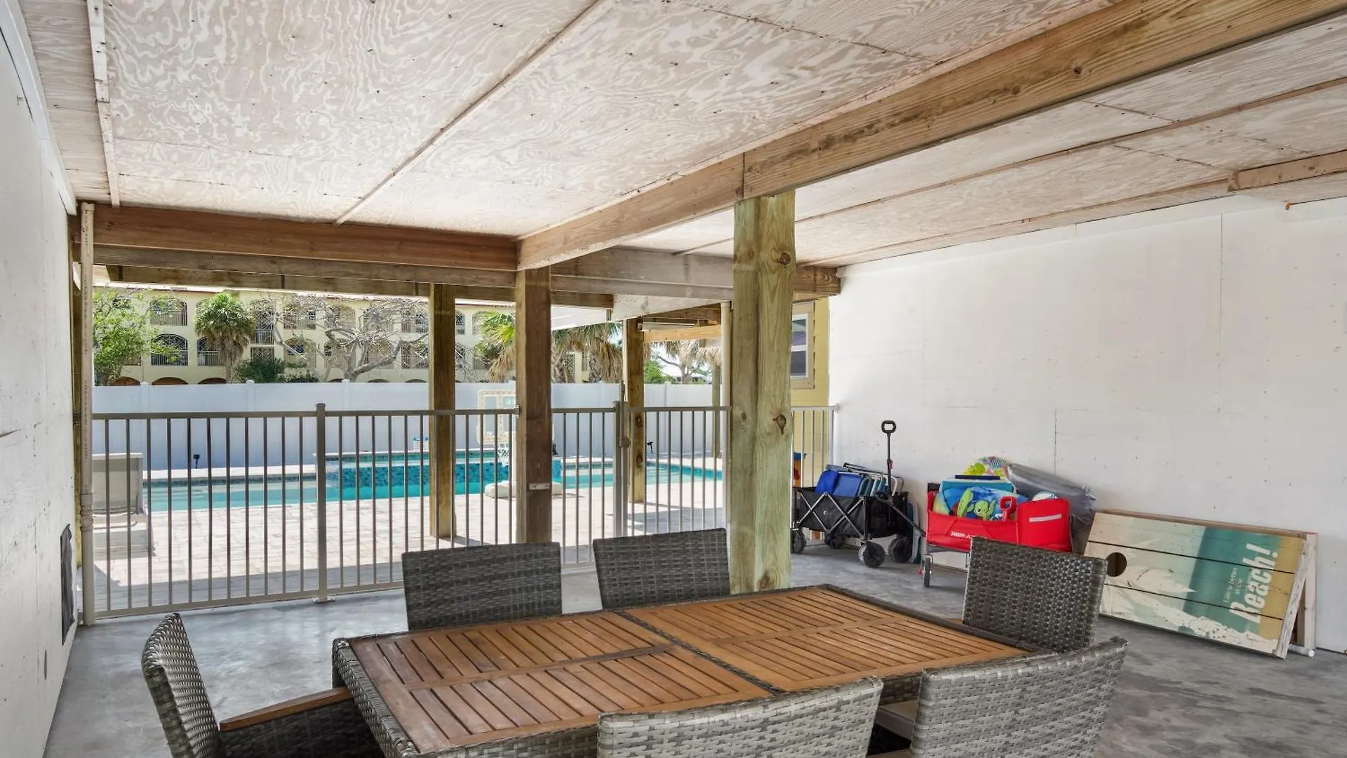 Vallies & Montys Place By Sun Palace Vacations Fort Myers Beach