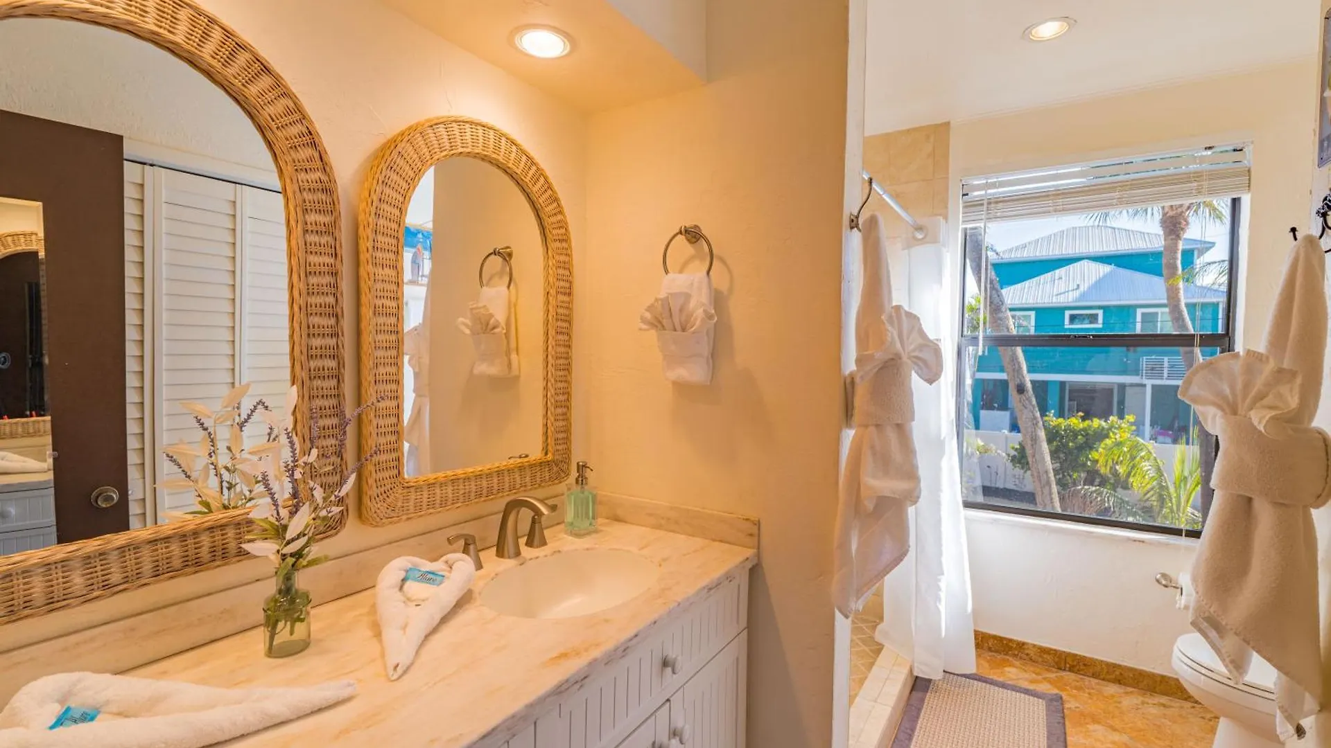 Blue Bayou By Sun Palace Vacations * Fort Myers Beach
