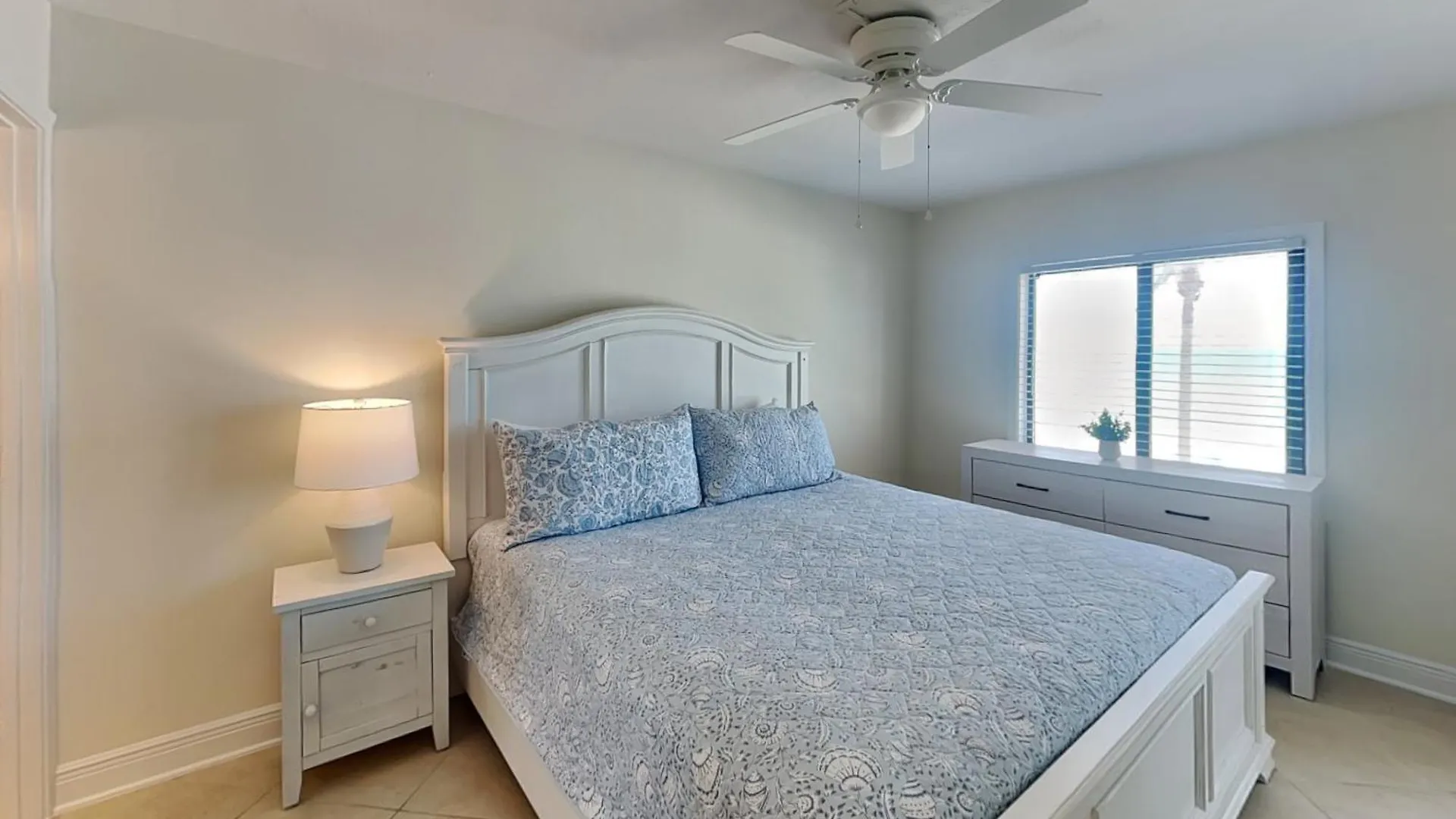 Seaside 208
