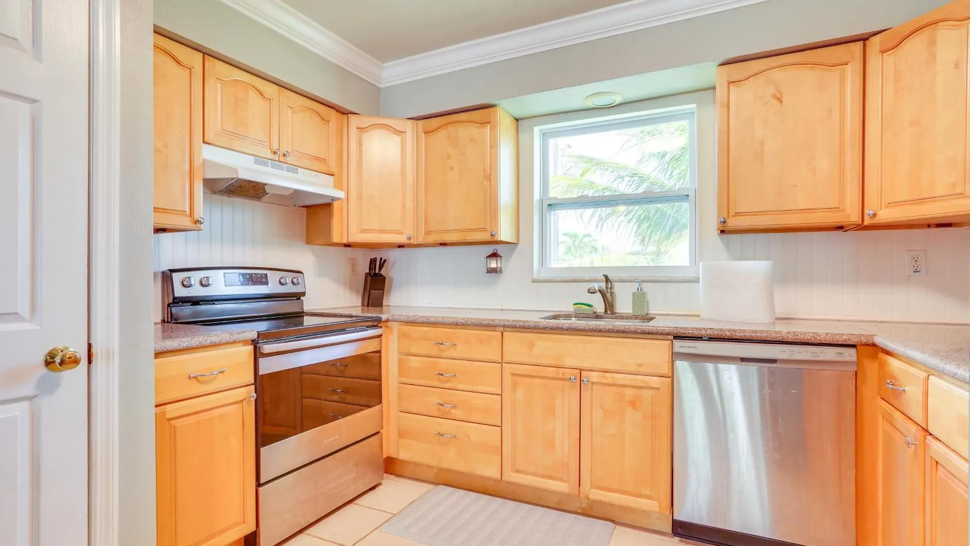 Walkable Gulf-view Getaway In Myers Beach! Appartement
