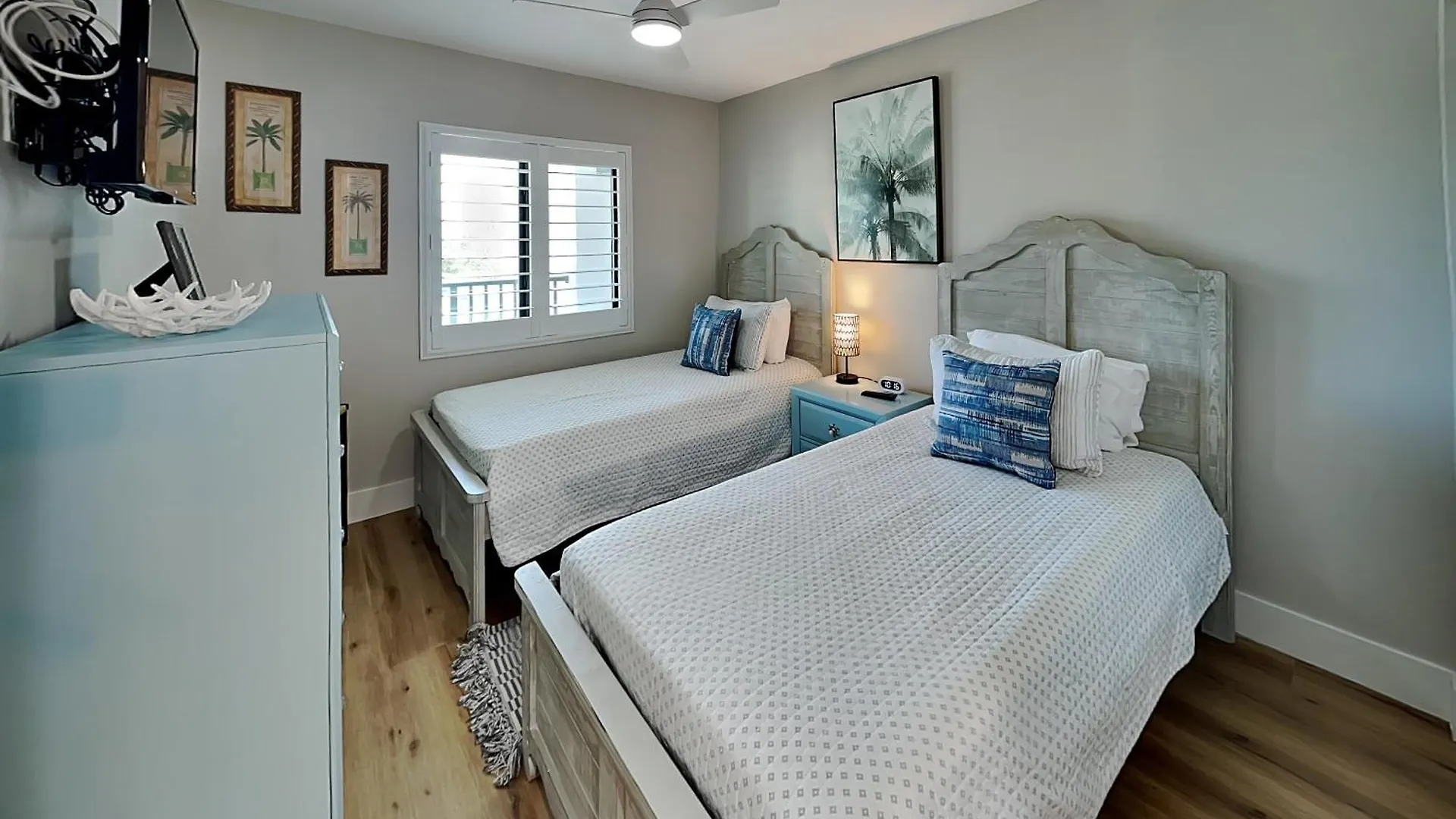 Seaside 310 *