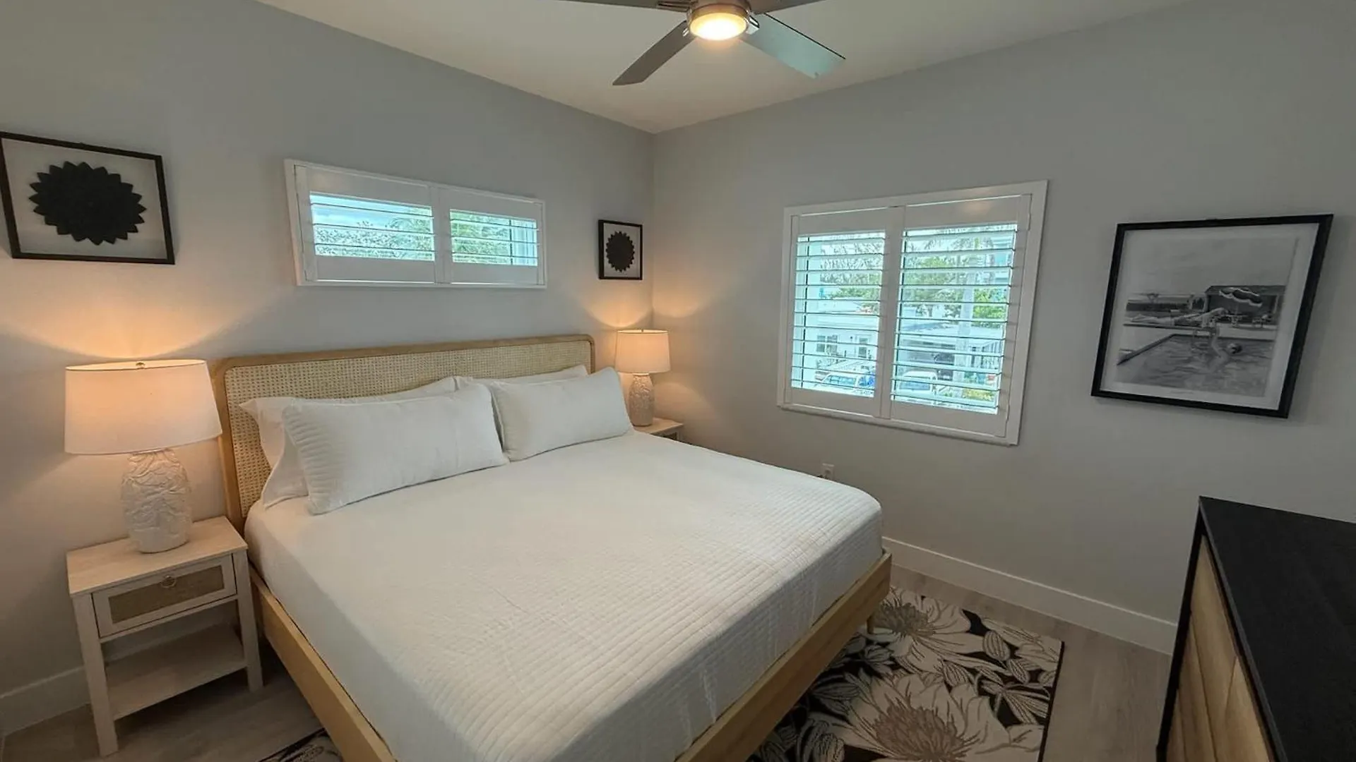 Holiday home New Build - Pool - Walk To Fort Myers Beach