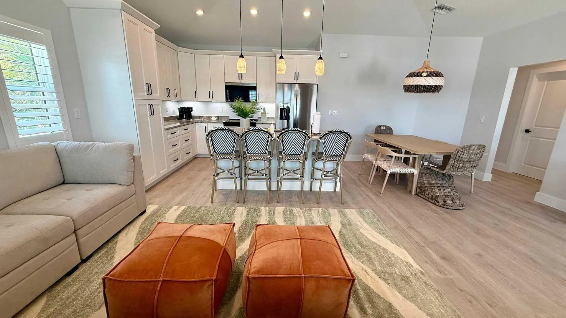 New Build - Pool - Walk To * Fort Myers Beach