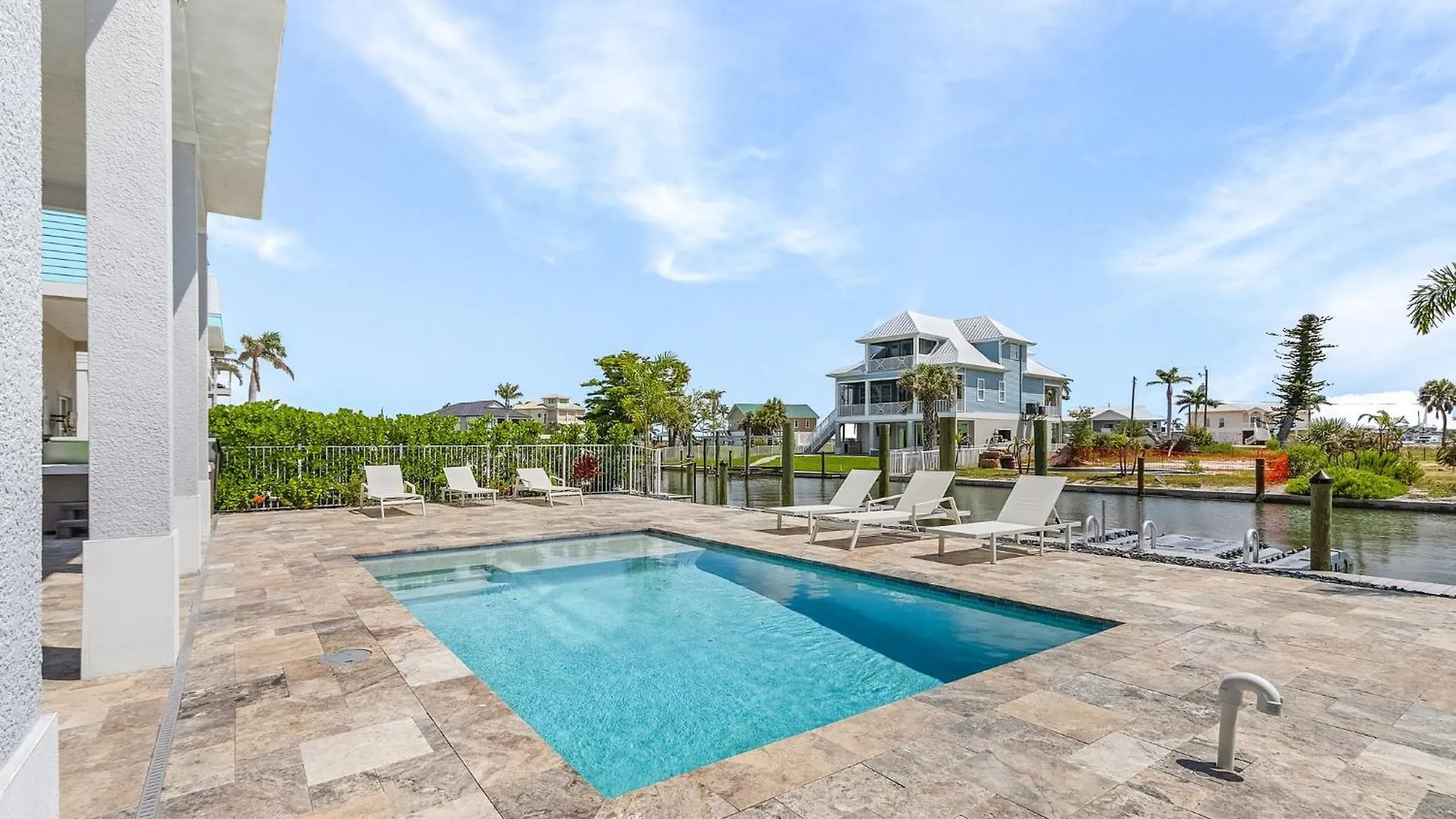 בית נופש 673 White Sands Retreat: Bay Views, Pool, Elevator *