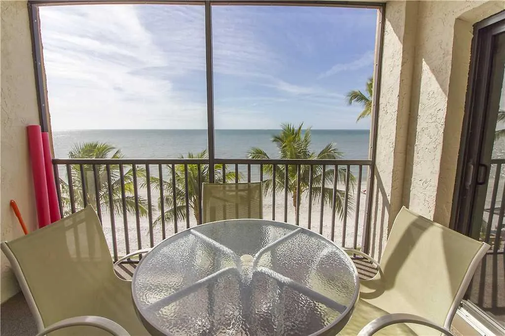 Seaside 303 *