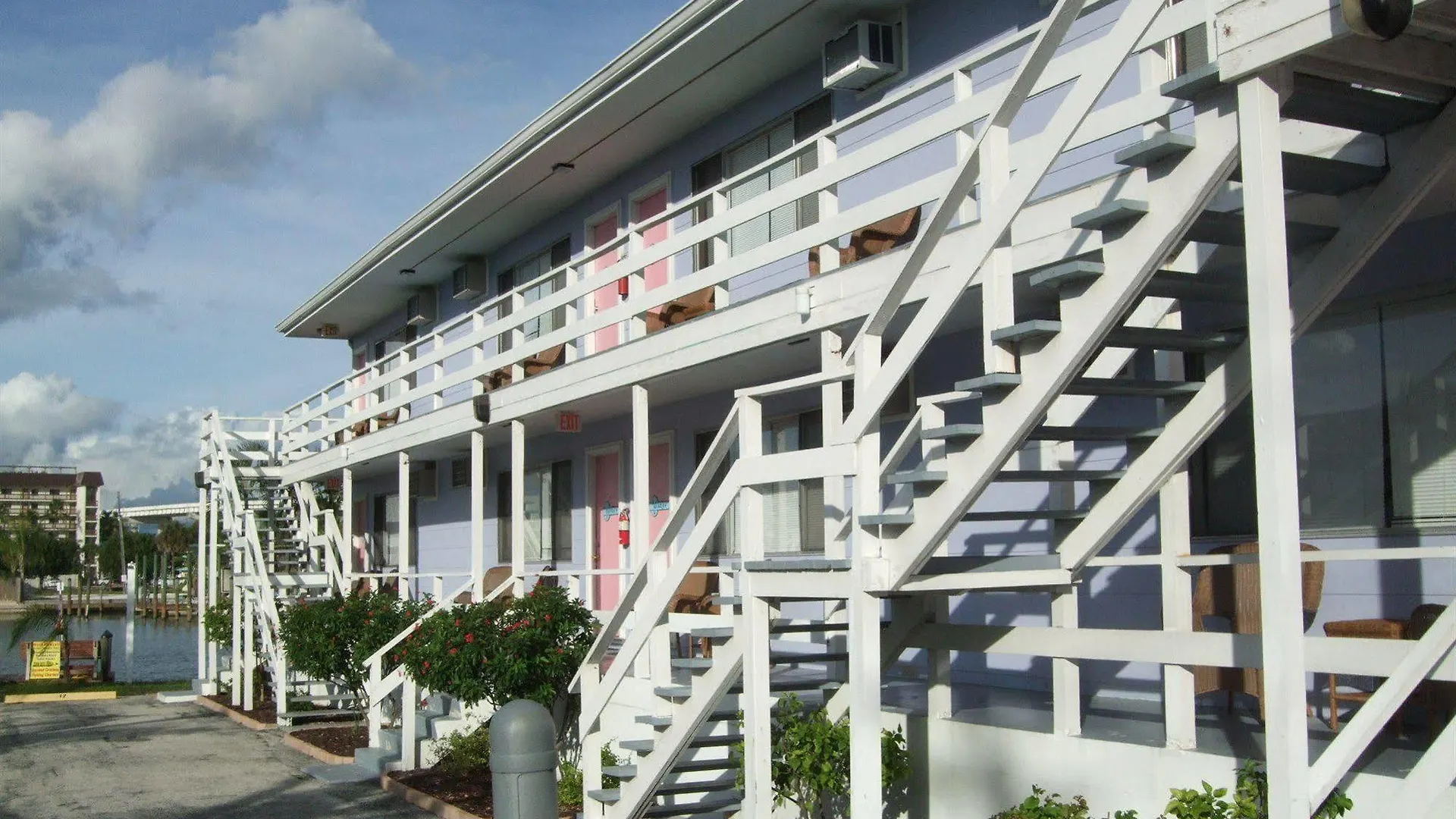 The Court And 2* Fort Myers Beach