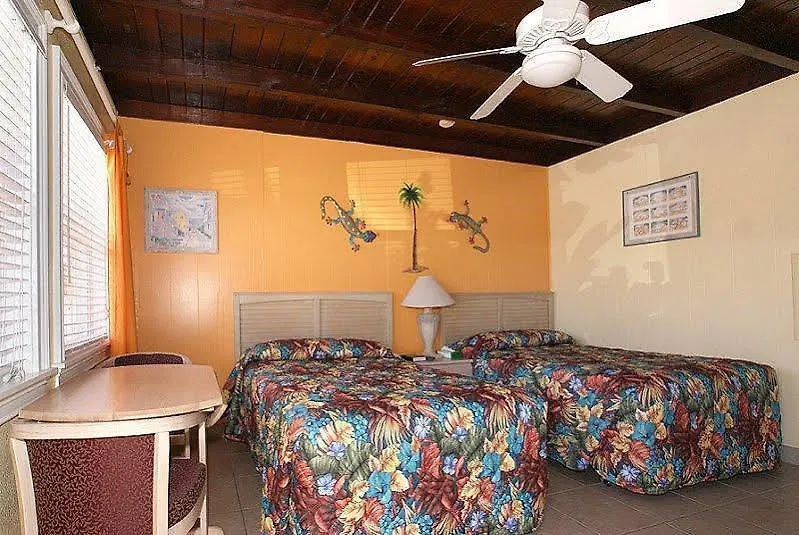 Motel Shipwreck Fort Myers Beach
