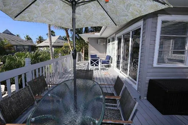 5570 Palmetto Street *