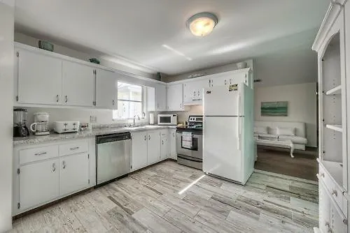 235 Mango - Dollar Villa