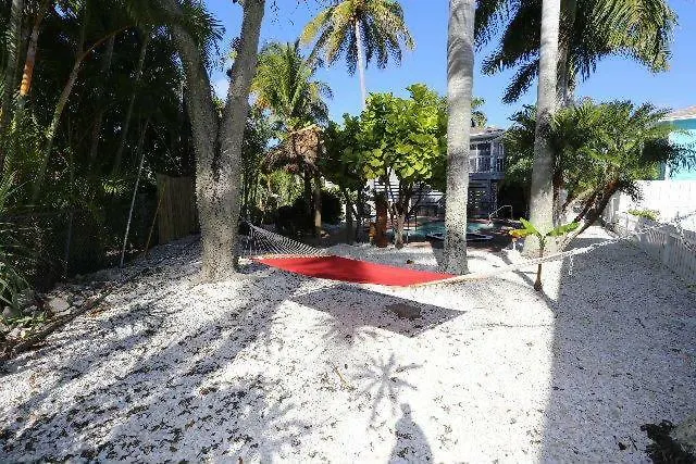 5570 Palmetto Street * Fort Myers Beach