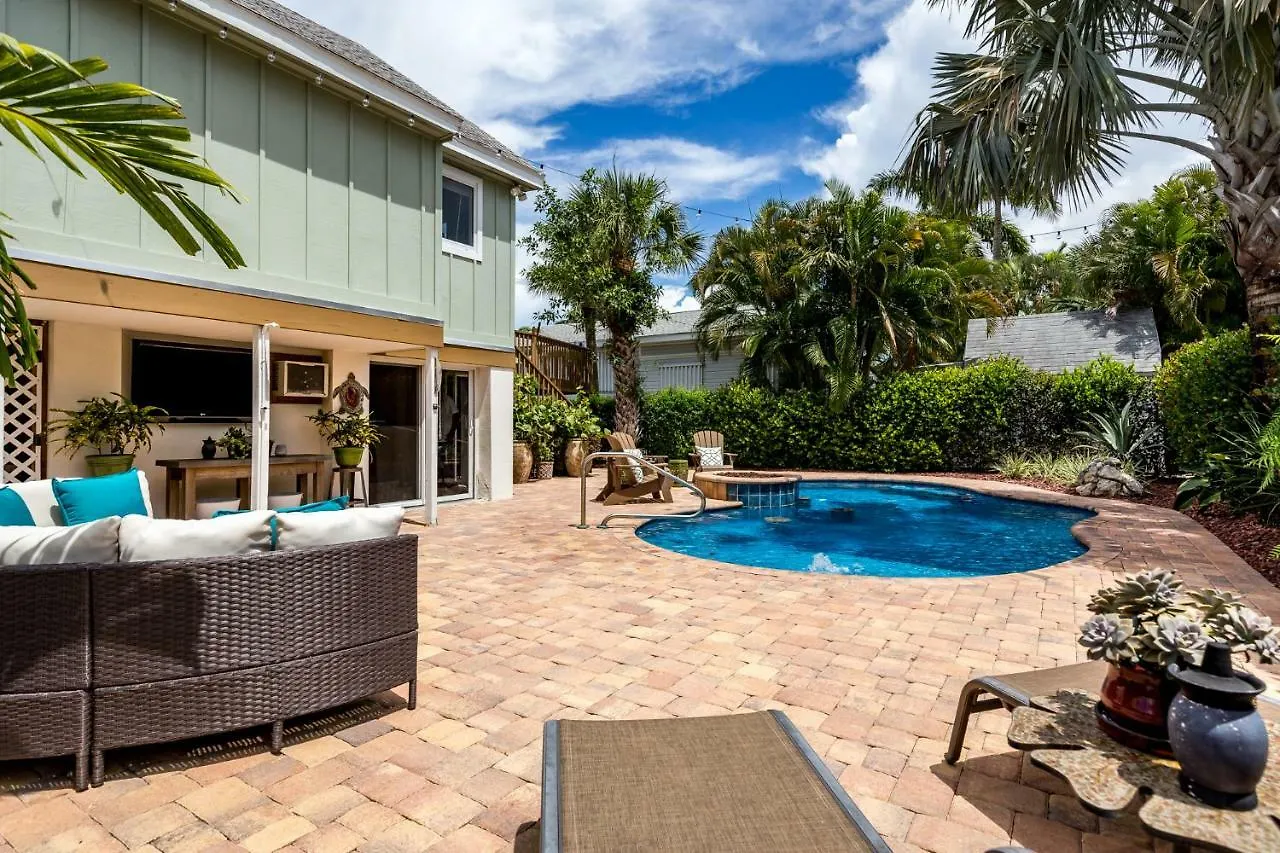 Сasa de vacaciones Miramar 124 Lower Unit, Studio, Pool, Wifi, Sleeps 2, Fire Pit