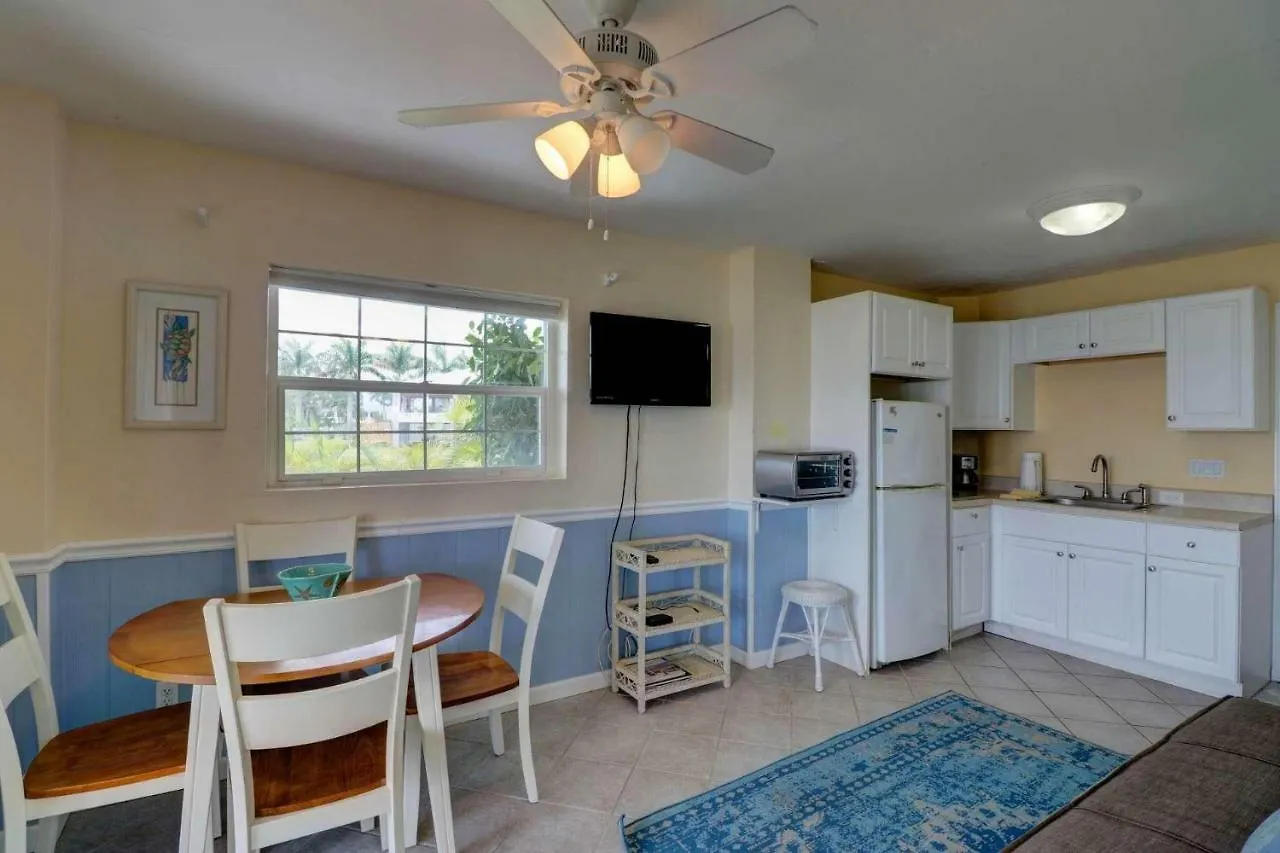 Estero Bay View Apatment 아파트