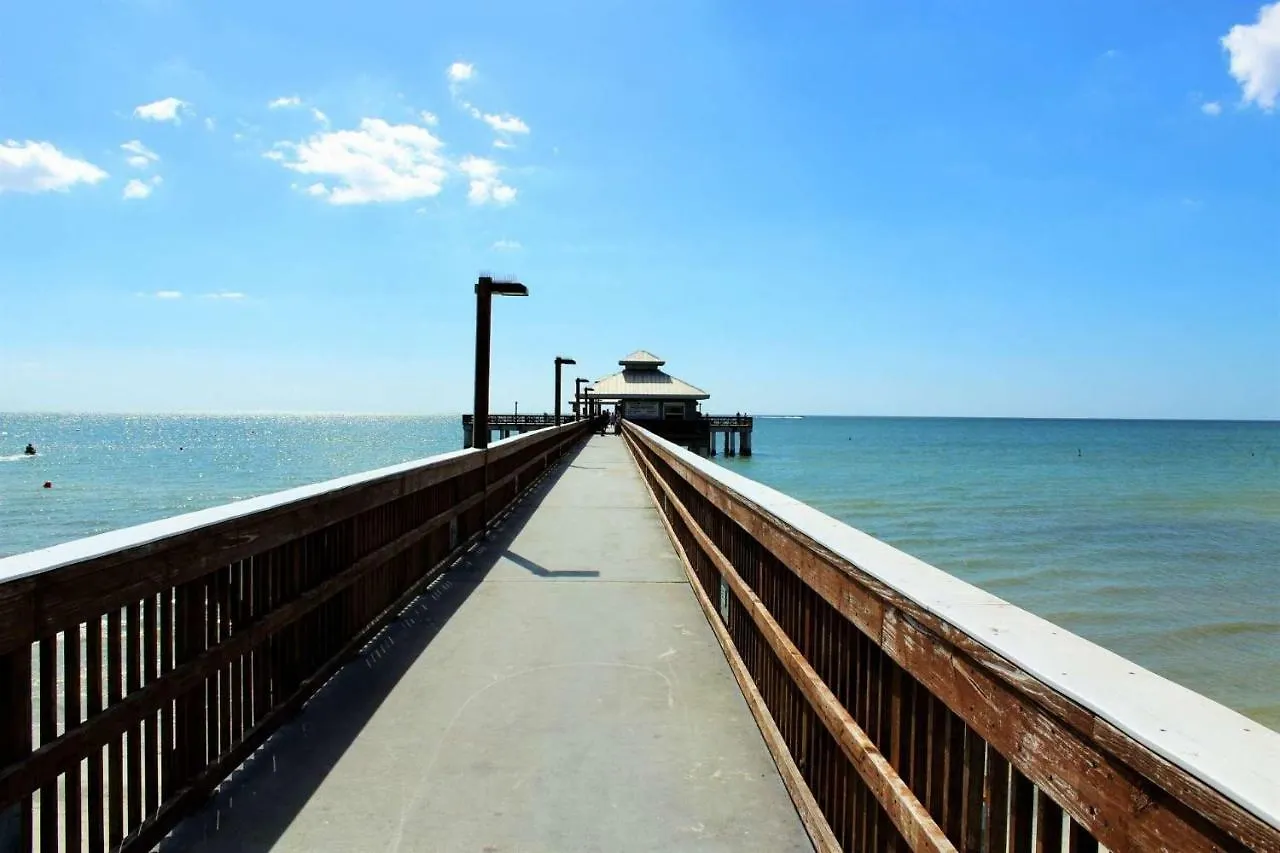 Estero Bay View Apatment