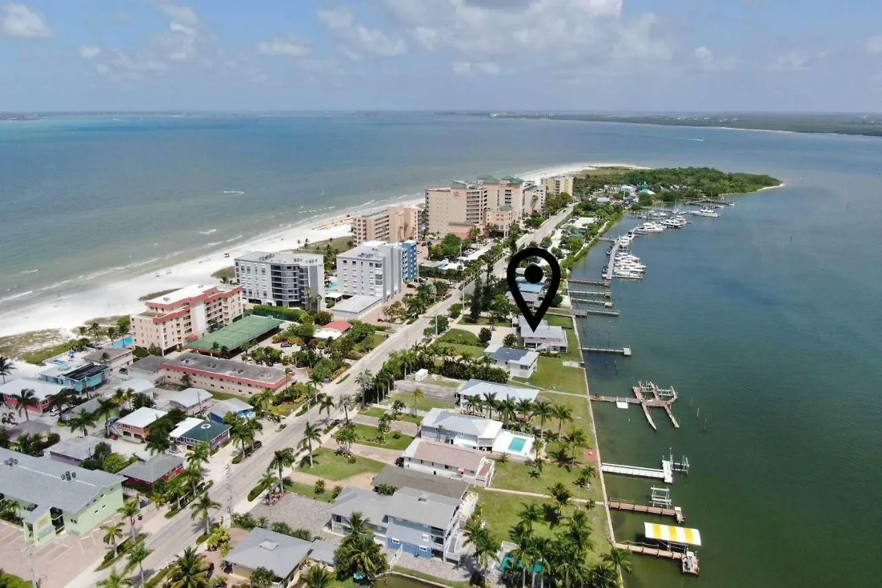 Estero Bay View Apatment