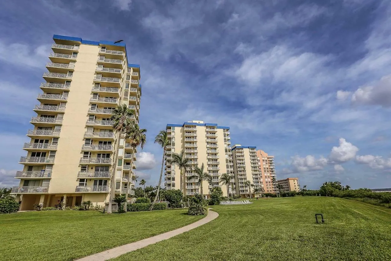 Estero And Tennis 208a *