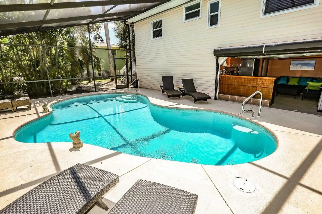 132 Gulf Island - M * Fort Myers Beach