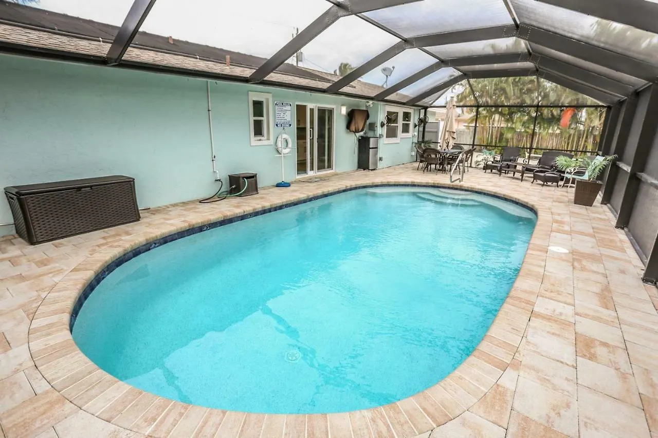 44 Fairview Blvd. - M Holiday home *
