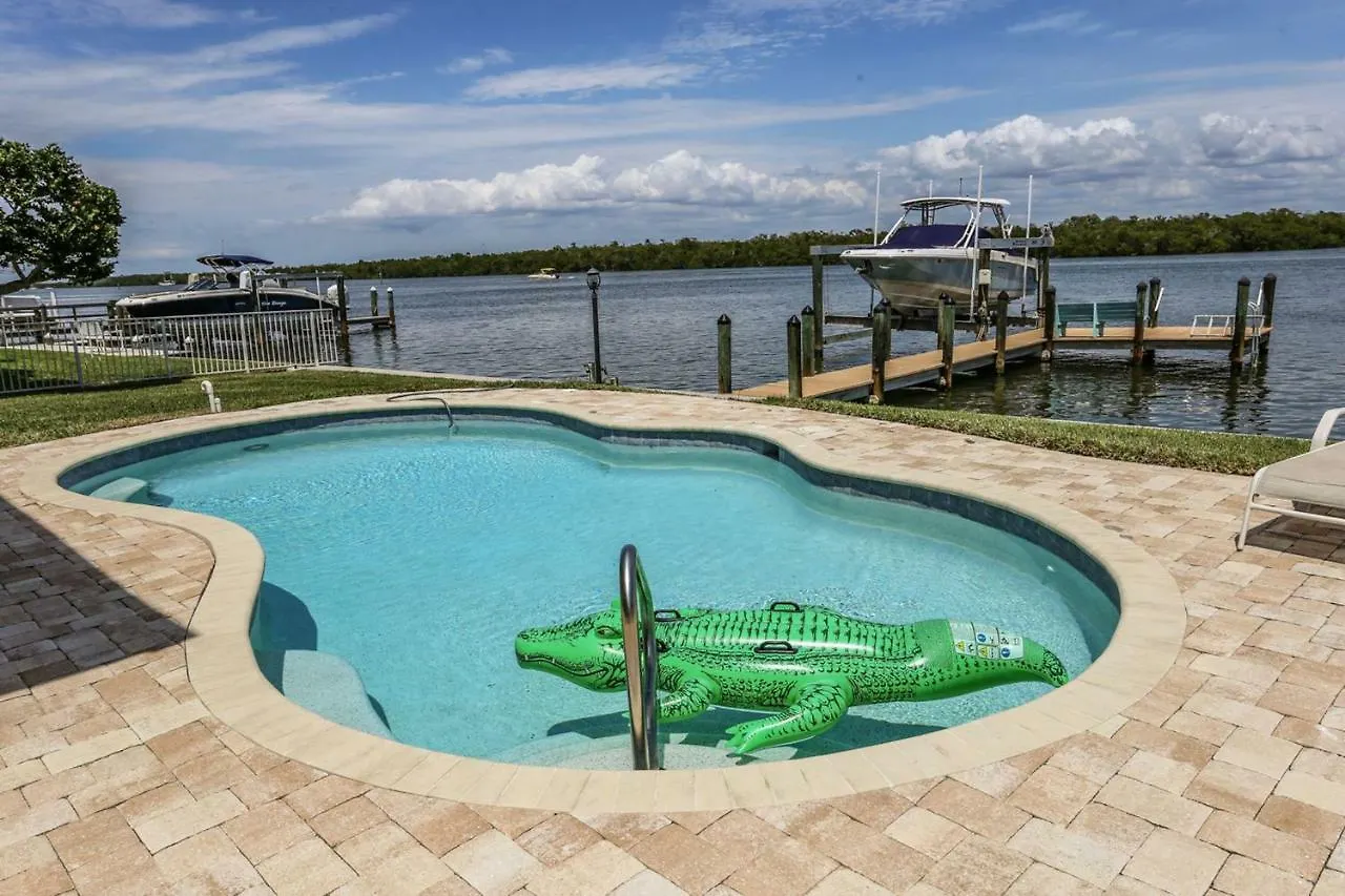 205 Bayview Avenue Fort Myers Beach