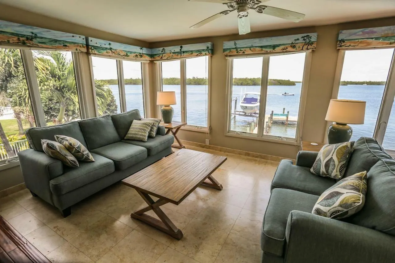 205 Bayview Avenue Fort Myers Beach