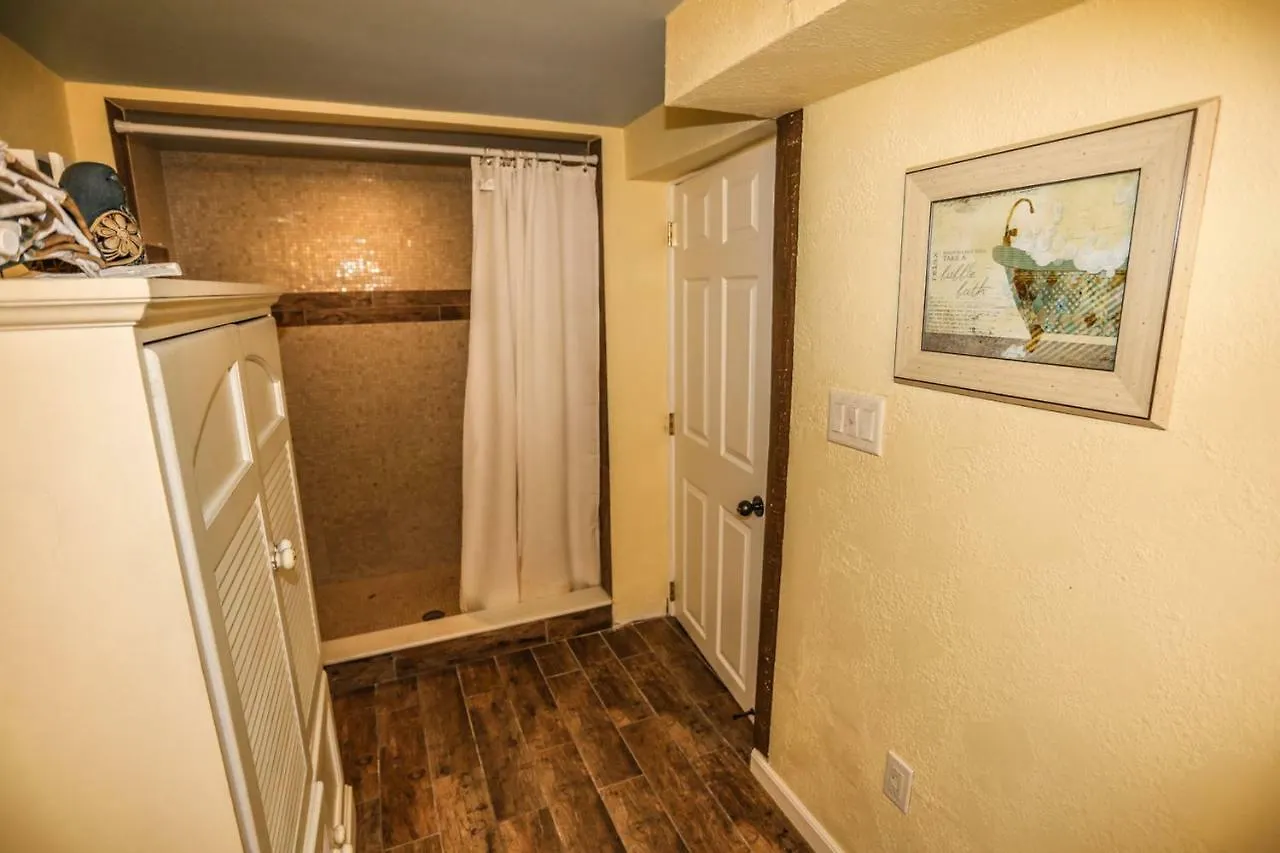 بيت للعطل 4000 Estero Blvd.