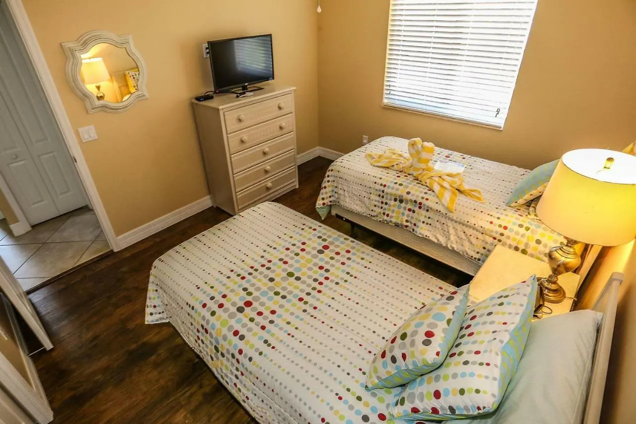 227 Mango * Fort Myers Beach