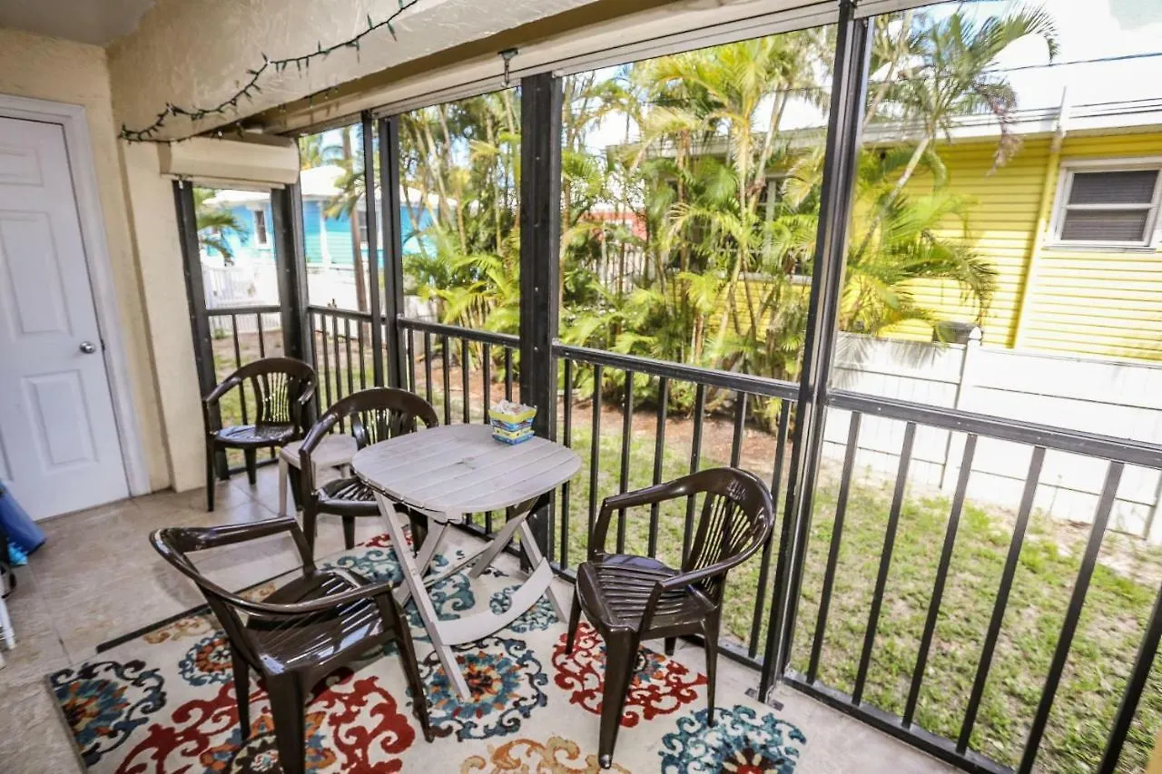 Kona Club 110 *