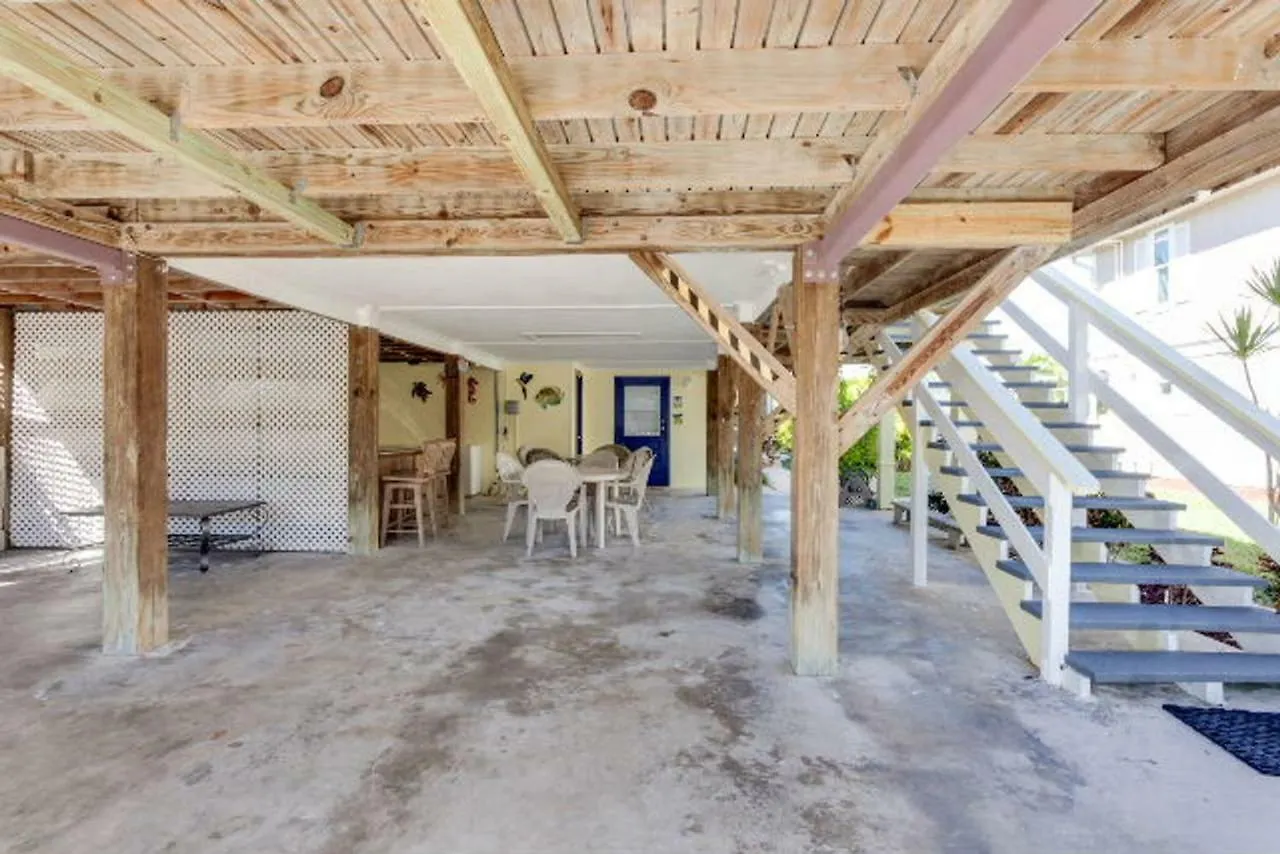 113 Gulfview Avenue *