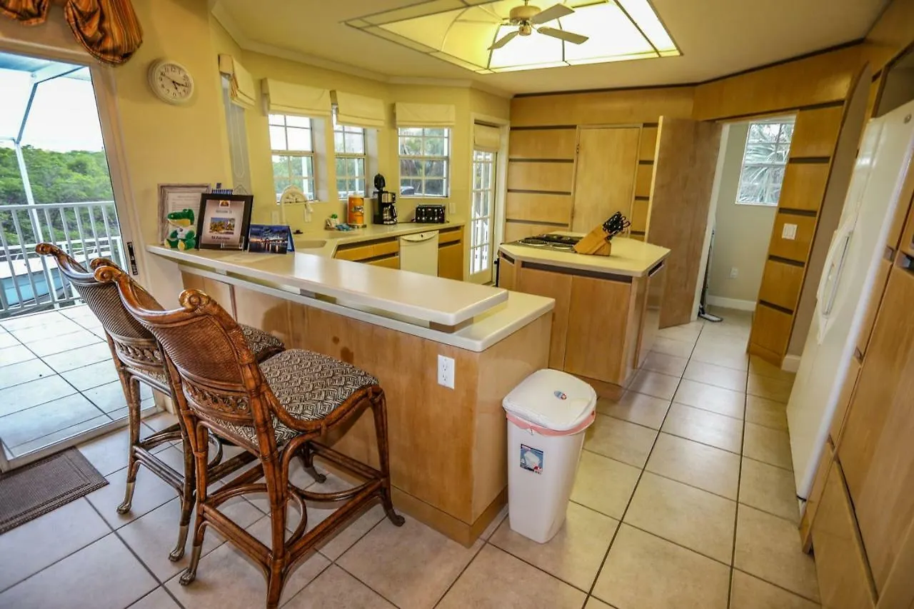 54 Fairview - M * Fort Myers Beach