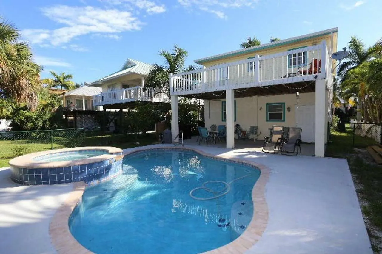 5560 Palmetto Fort Myers Beach