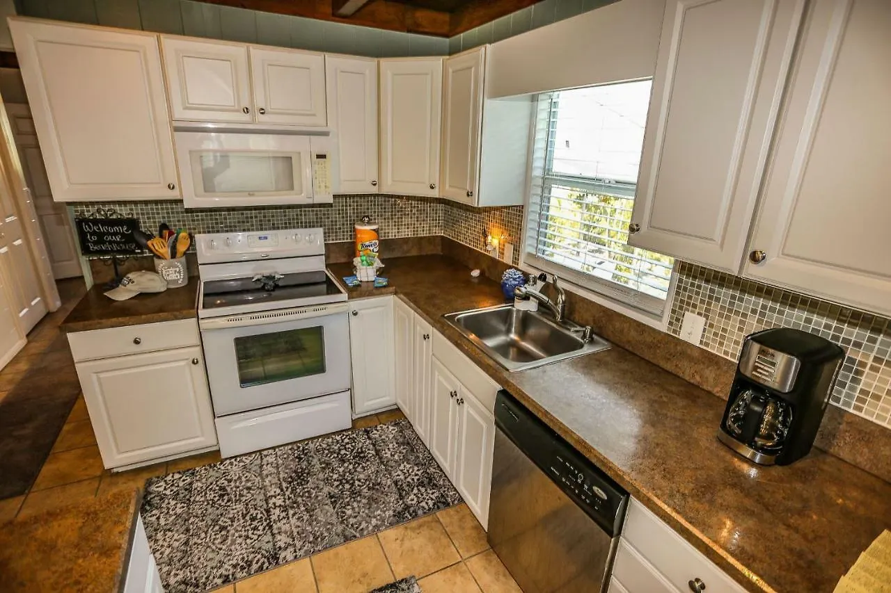 132 Gulf Island - M