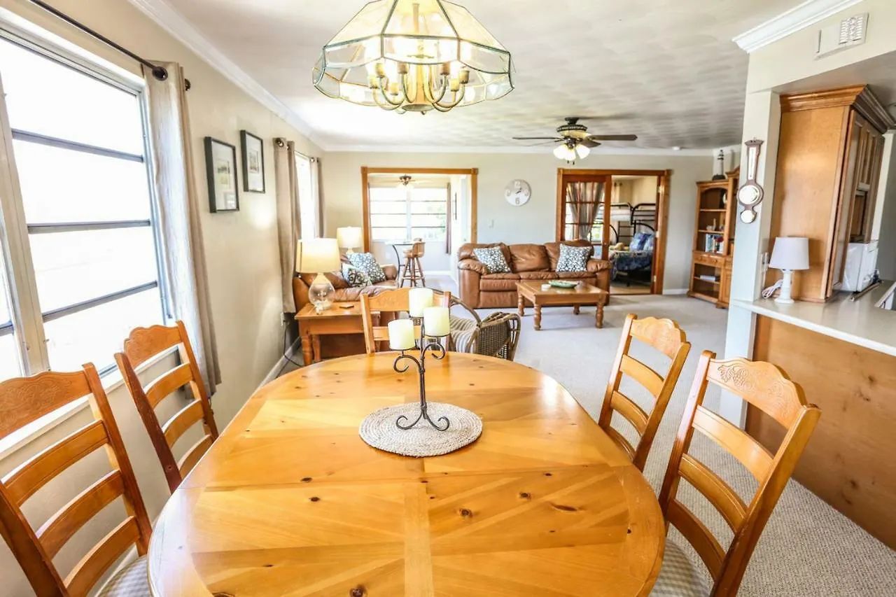 269 Driftwood Ln #4 Fort Myers Beach