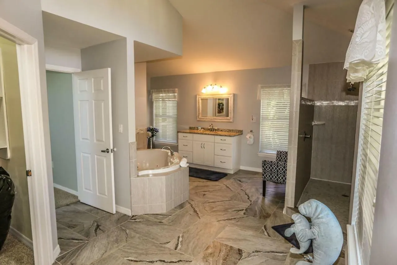 936 San Carlos * Fort Myers Beach