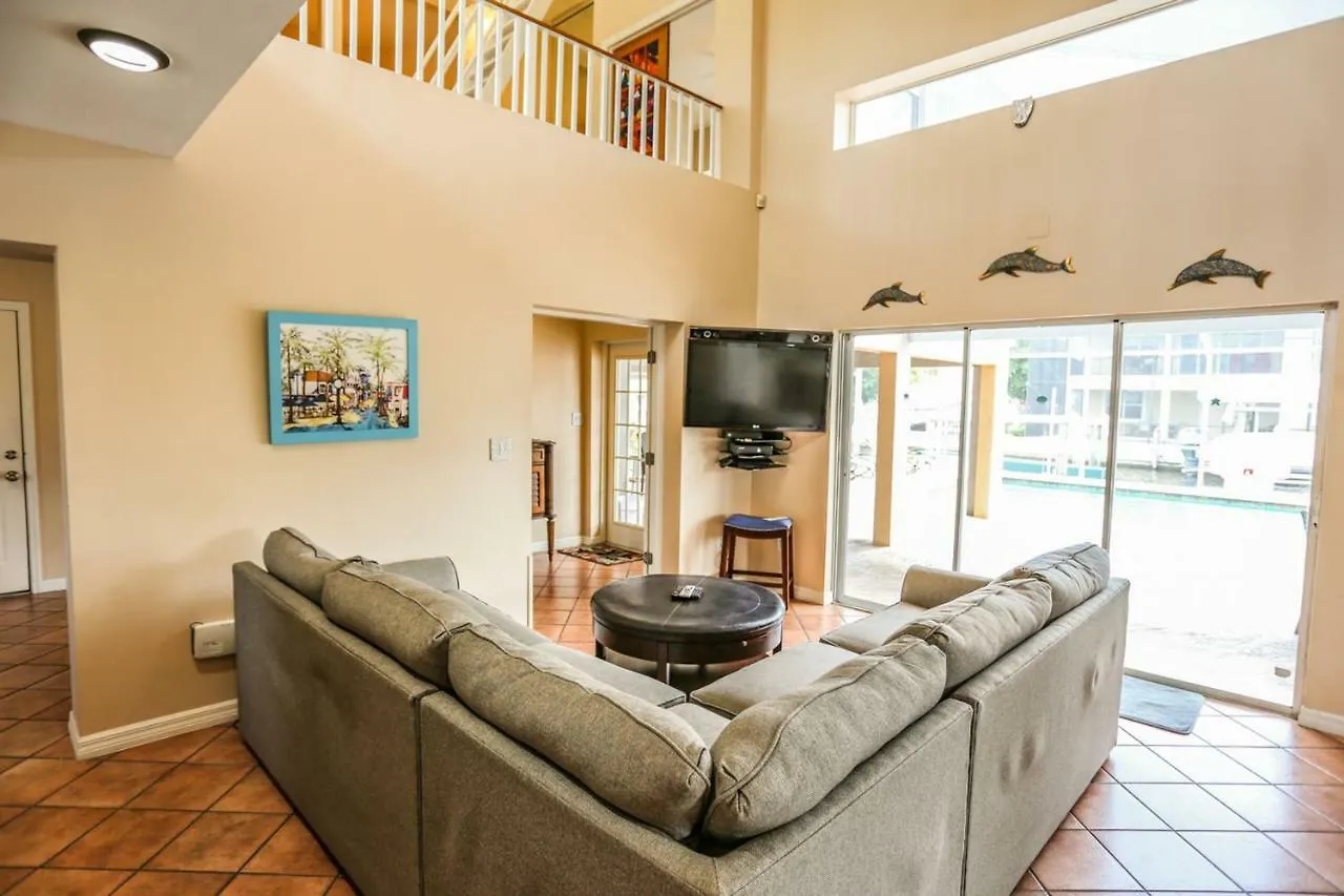 244 Flamingo *