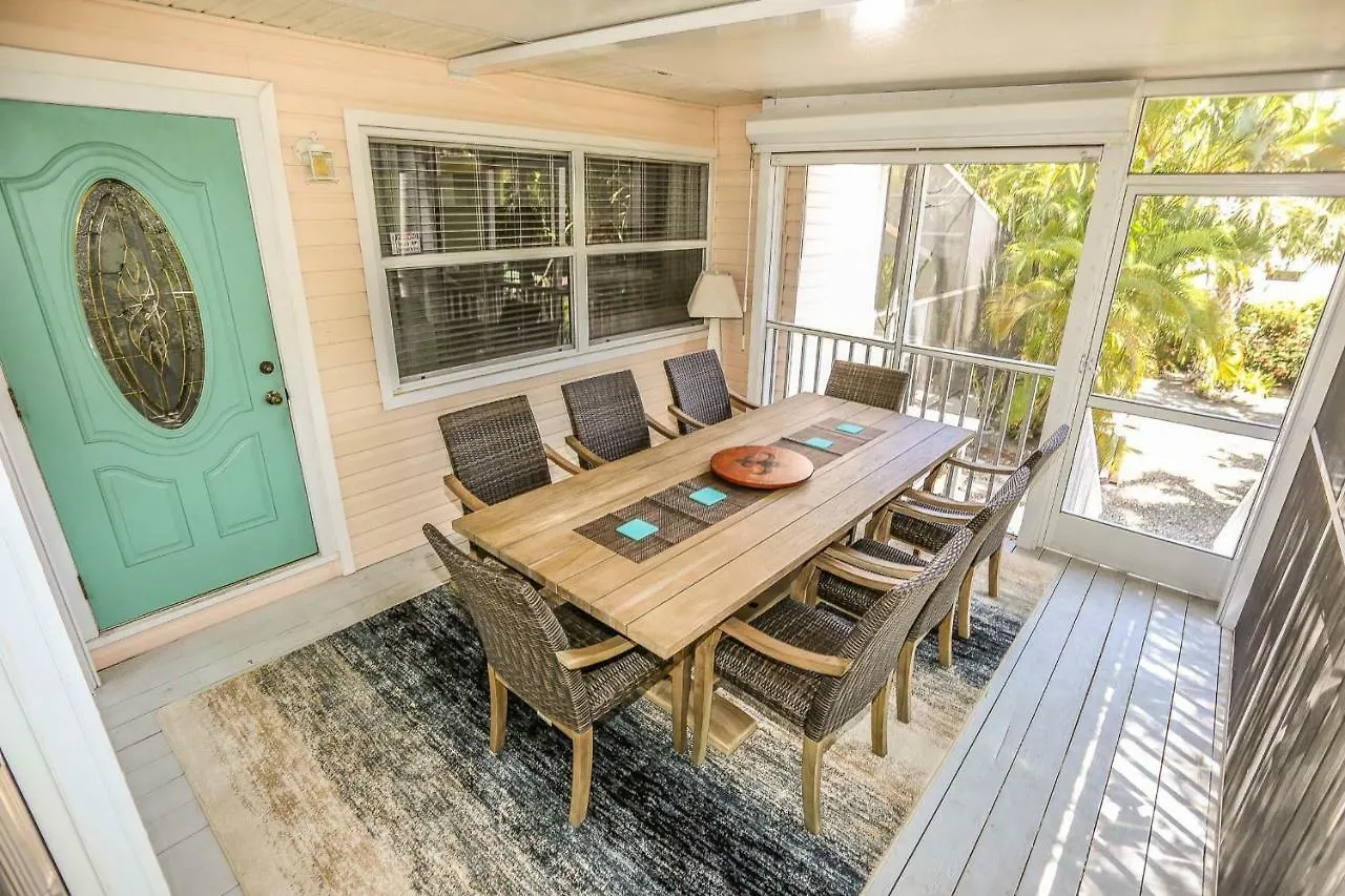 132 Gulf Island - M * Fort Myers Beach