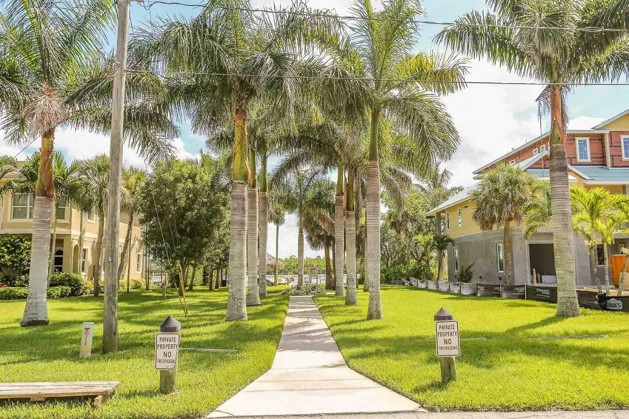 132 Gulf Island - M * Fort Myers Beach