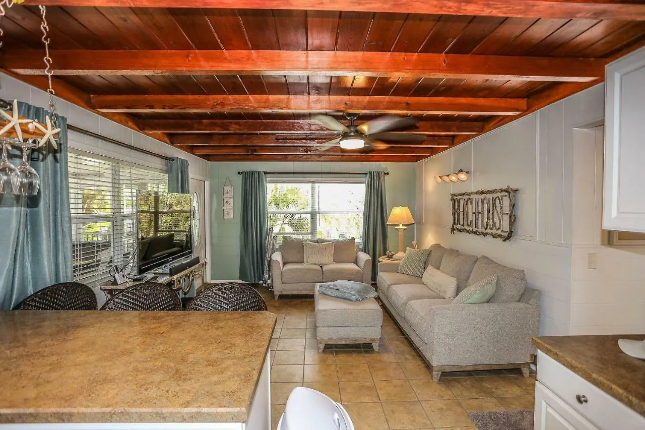 132 Gulf Island - M *