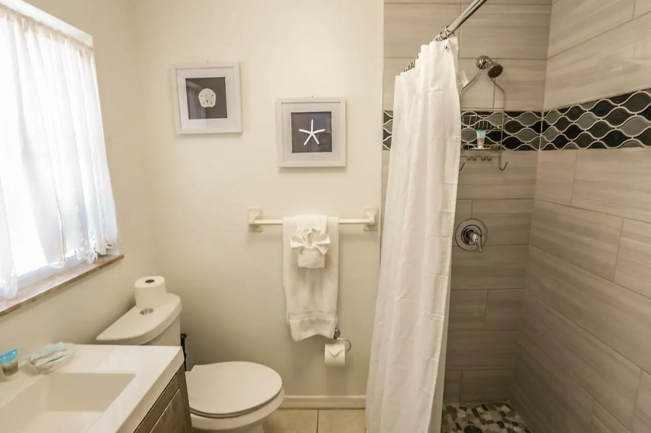3561 Estero Blvd Manor *