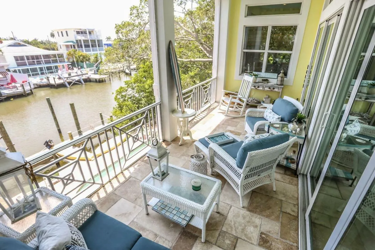 461 Palermo Cir Freshly Squeezed * Fort Myers Beach
